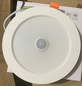 Đèn âm trần cảm biến 9w